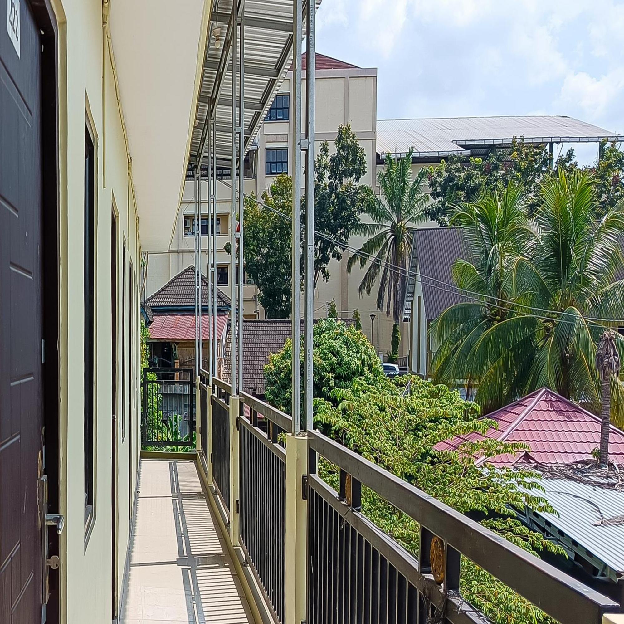 Urbanview Hotel Kharisma Banjarmasin Banjarmasin  Ngoại thất bức ảnh