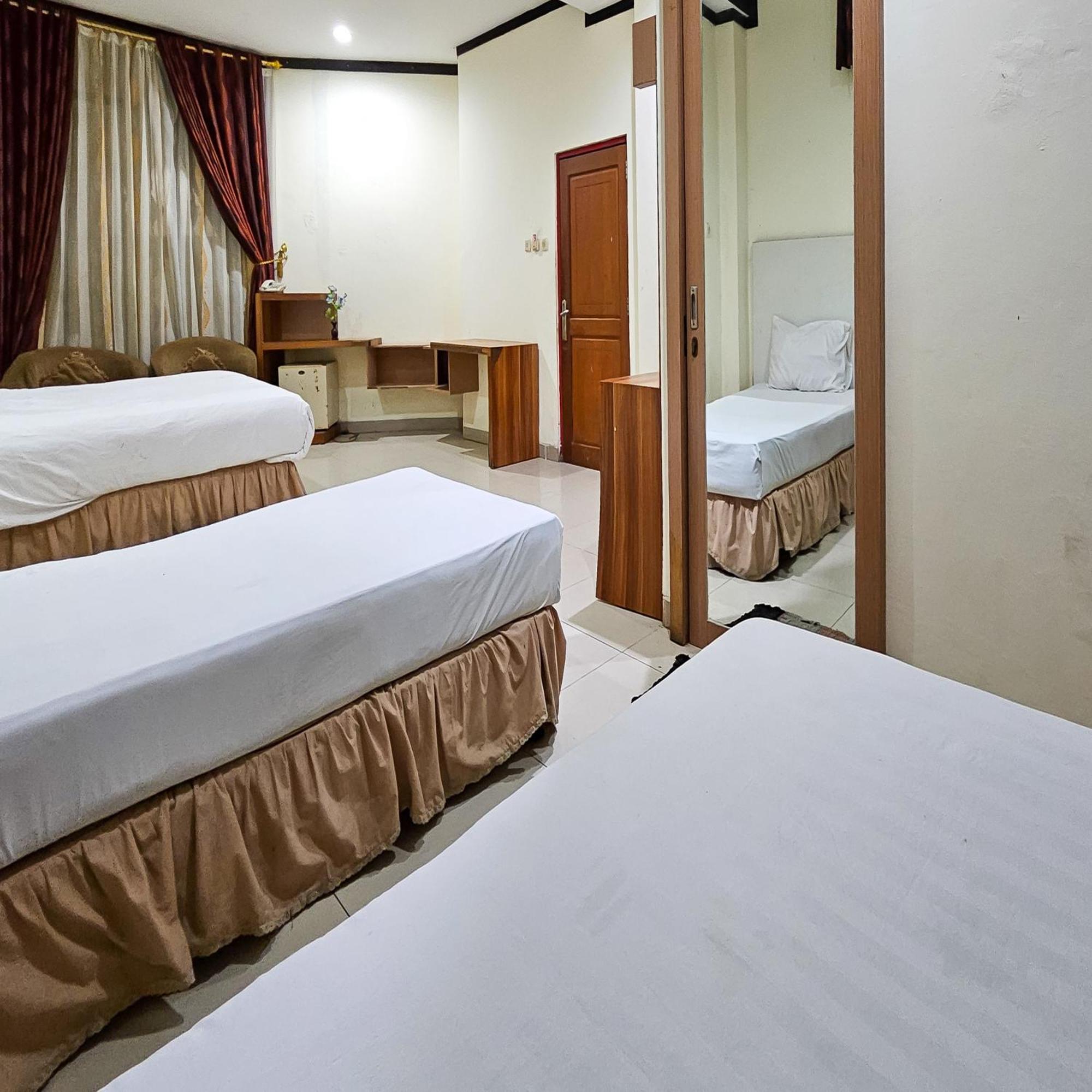 Urbanview Hotel Kharisma Banjarmasin Banjarmasin  Ngoại thất bức ảnh