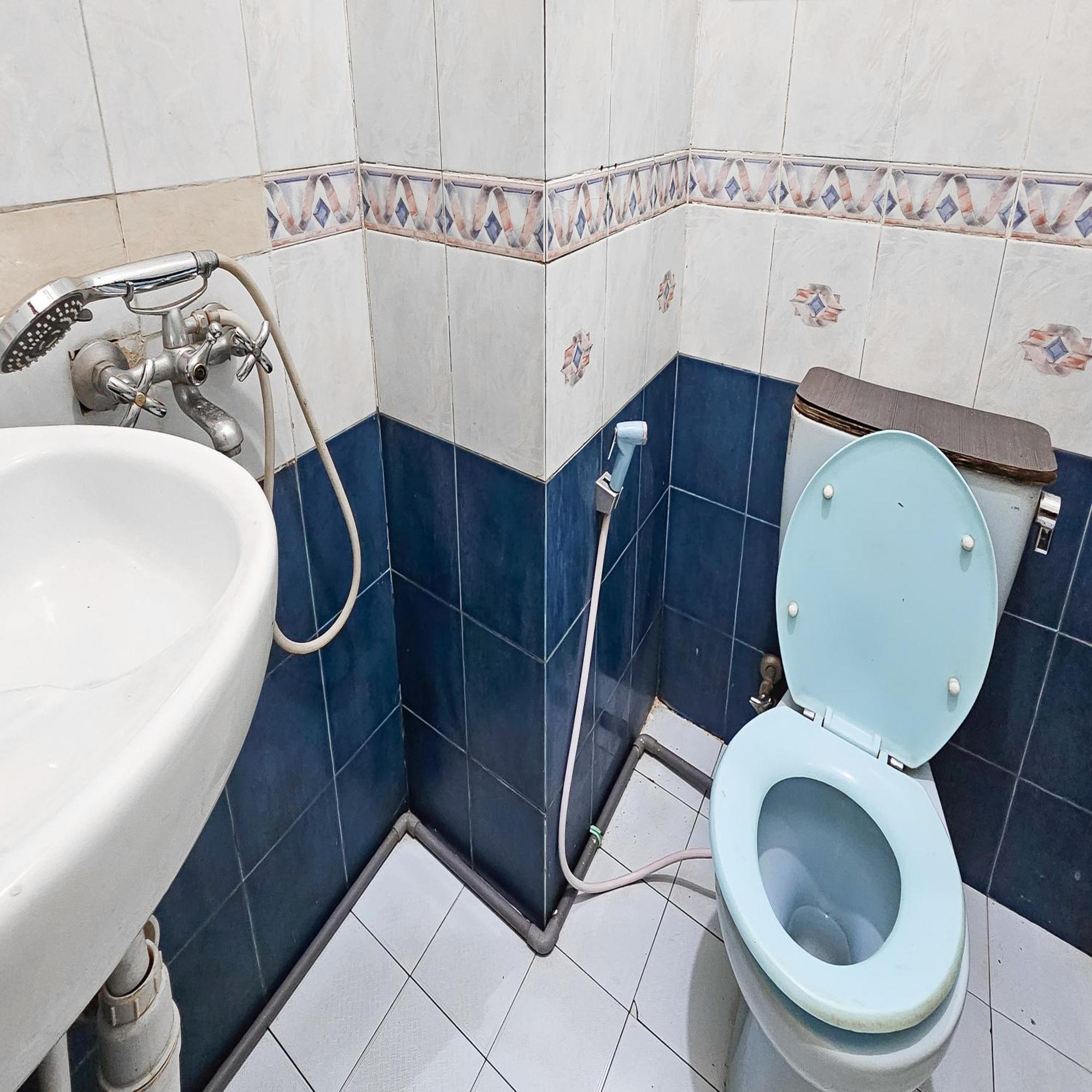 Urbanview Hotel Kharisma Banjarmasin Banjarmasin  Ngoại thất bức ảnh